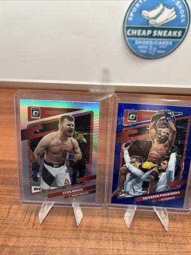 2022 Panini Donruss Optic UFC Blue Prizm Deuces on Figueiredo,Stripe