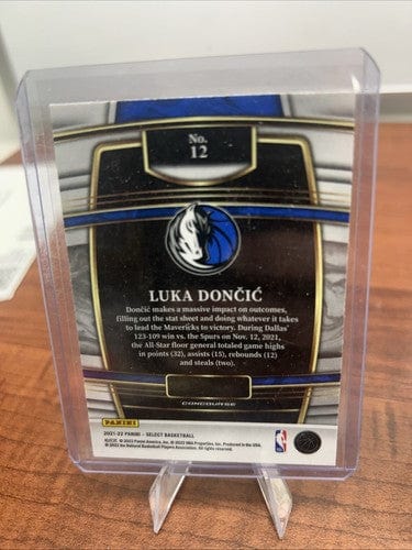 Dallas Mavericks 2021-2022 Panini RWB Prizm Lot, 22 Select Donic,Brown