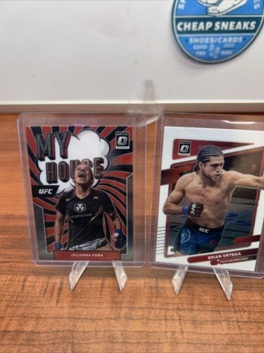 2022 Donruss Optic UFC Lot Max Holloway, J Peña “My House” Daniel