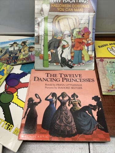 Children Book Lot Of 13 Rudolph, The Magic Fish, Scooby-doo, Smurfs, C