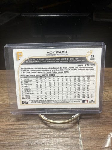 Hoy Park RC *Refractor* 2022 Topps Chrome Rookie #32 Pittsburgh Pirate