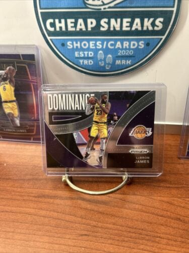 Lebron James Lot(3)21-22 Panini Select #100 Concourse+Prizm+#6 Dominan
