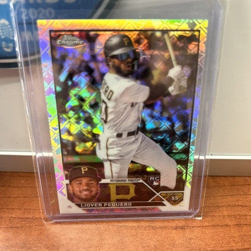 Liover Peguero Logofractor Lot(2)2023 Topps Chrome Yellow Logofractor