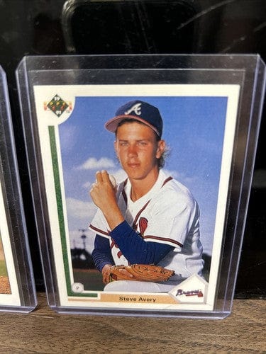 Steve Avery Atlanta Braves Rookie Card Lot (2) 1990 Upper Deck, 91 Upp