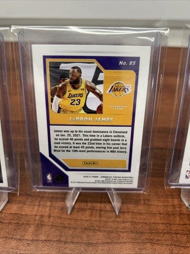 LeBron James Lot 2022 Panini Illusions, 2023 NBA Hoops Dynamos , 21 Ch