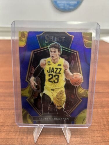 LAURI MARKKANEN 2022-23 Panini Select Premier Level Blue Prizm #145 Ut