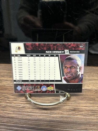 1998 UPPER DECK Card # 252 Ken Harvey - Washington Redskins