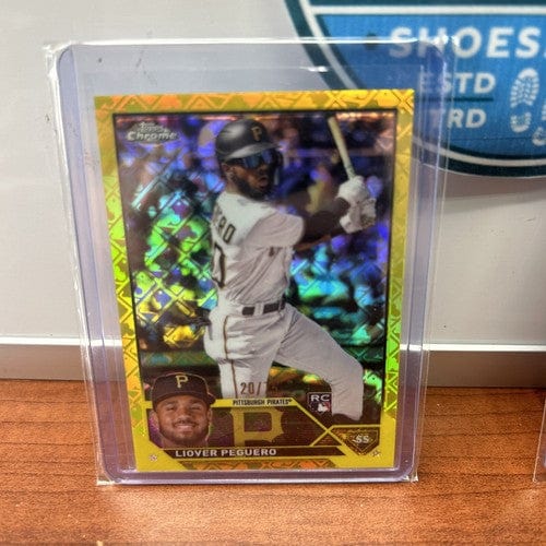 Liover Peguero Logofractor Lot(2)2023 Topps Chrome Yellow Logofractor