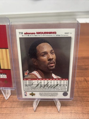 ALONZO MOURNING UPPER DECK HARDCOURT 1999-00 MIAMI HEAT #28 + Bonus C