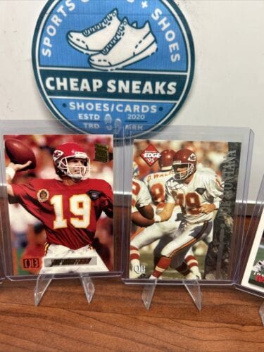 Joe Montana Kansas City Chiefs 94/95 Upper Deck/Collectors Edge Lot