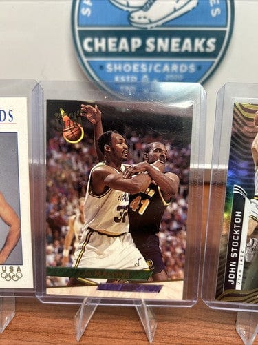 Utah Jazz Lot 5 Karl Malone, John Stockton, Taylor Hendricks, Jordan C