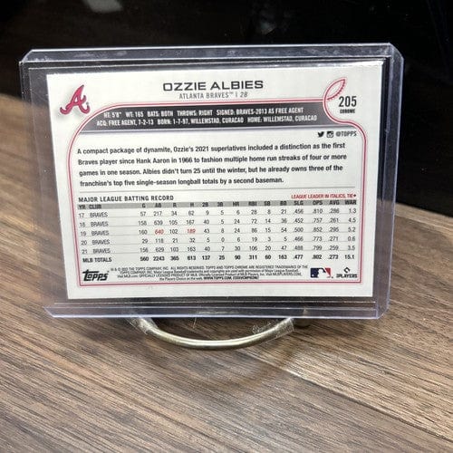 2022 topps chrome ozzie albies #205