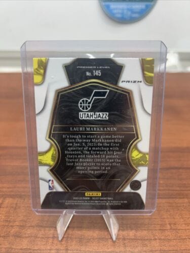 LAURI MARKKANEN 2022-23 Panini Select Premier Level Blue Prizm #145 Ut