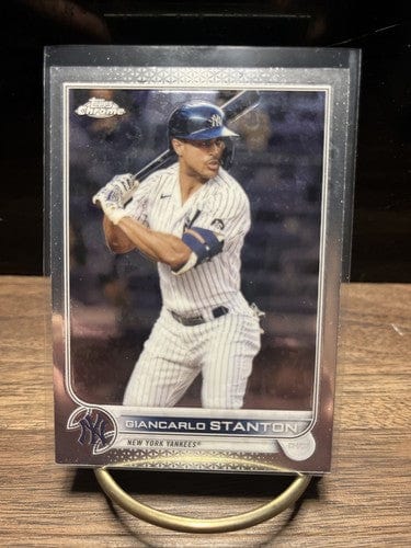 Giancarlo Stanton 2022 Topps Chrome Baseball Card #139 New York Yanke