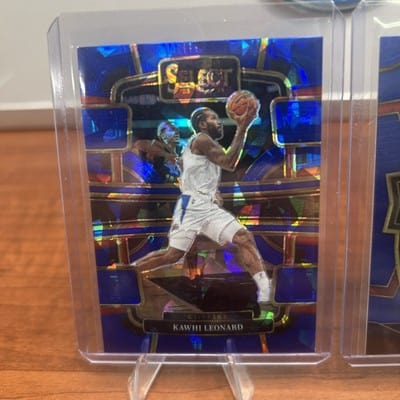 2023-24 Panini Select Kawhi Leonard Blue Cracked Ice Concourse Level #