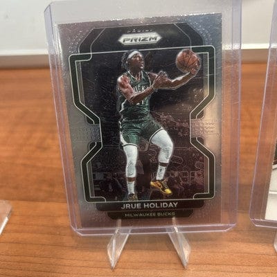 JRUE HOLIDAY 2021-22 Panini Select Premier BLUE #163 Bucks