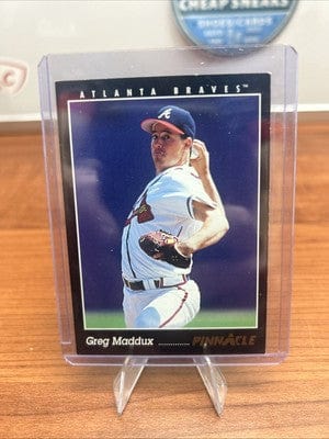 Cheap Sneaks Footwear/Sports Cards Baseball Card 1993 Pinnacle Greg Maddux #517 Atlanta Braves