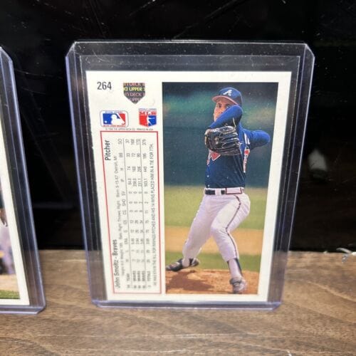 Cheap Sneaks Footwear/Sports Cards Baseball Card Atlanta Braves Lot(2) 91 Upper Deck John Smoltz 90 Upperdeck Tom Glavi