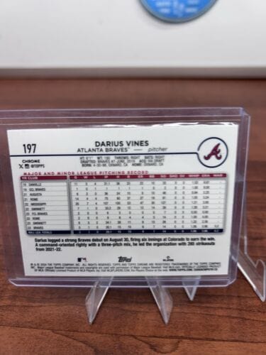 Cheap Sneaks Footwear/Sports Cards Baseball Card DARIUS VINES 2024 TOPPS CHROME BASEBALL ROOKIE LOGOFRACTOR RC Q0208