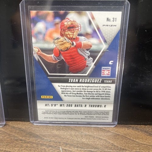 Cheap Sneaks Footwear/Sports Cards Baseball Card Ivan Rodriguez Texas Rangers 2 Card Lot 2021 Panini Mosaic Blue And R