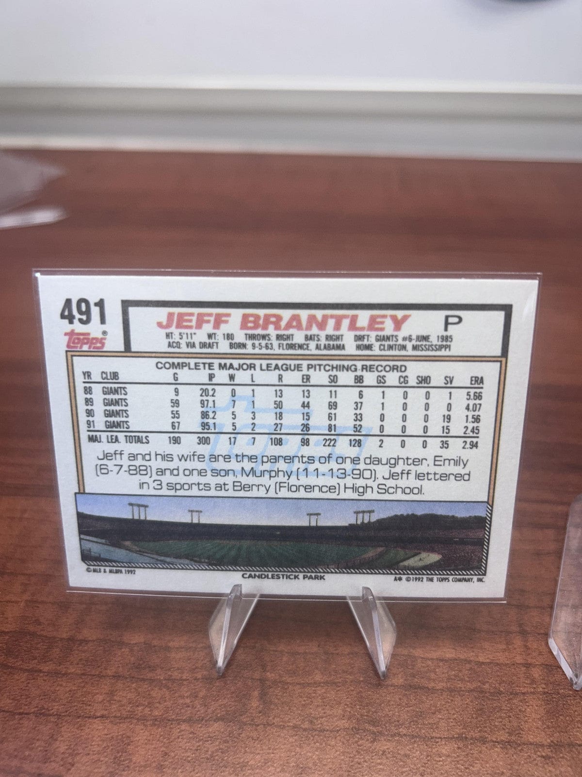 Cheap Sneaks Footwear/Sports Cards Baseball Card Jeff Brantley 1992 Topps #491 San Francisco Giants