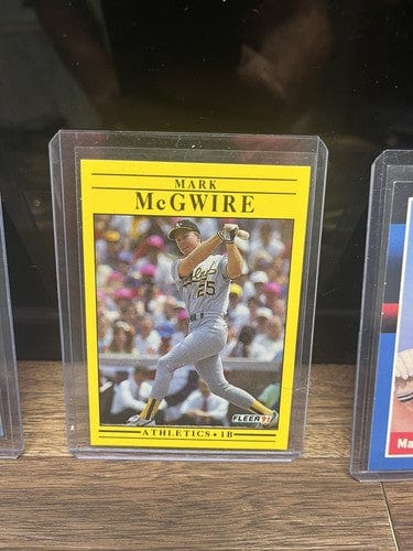 Cheap Sneaks Footwear/Sports Cards Baseball Card Mark McGwire 3 Card Lot Oakland Athletics Baseball