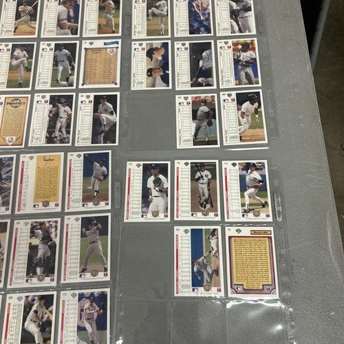 Cheap Sneaks Footwear/Sports Cards Baseball Card NY Yankees 1989, 1990, 1991, 1992 Upper Deck Team Set Builder 72 Cards