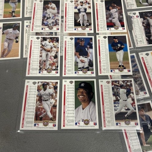 Cheap Sneaks Footwear/Sports Cards Baseball Card NY Yankees 1989, 1990, 1991, 1992 Upper Deck Team Set Builder 72 Cards