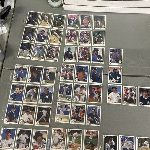 Cheap Sneaks Footwear/Sports Cards Baseball Card NY Yankees 1989, 1990, 1991, 1992 Upper Deck Team Set Builder 72 Cards