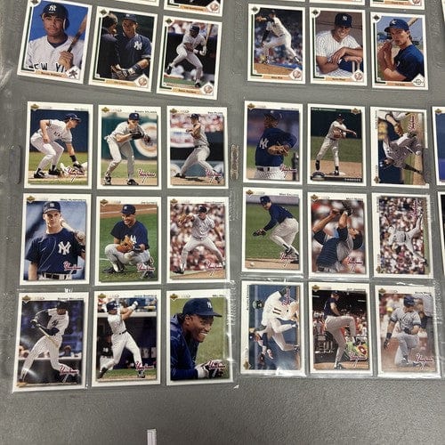 Cheap Sneaks Footwear/Sports Cards Baseball Card NY Yankees 1989, 1990, 1991, 1992 Upper Deck Team Set Builder 72 Cards