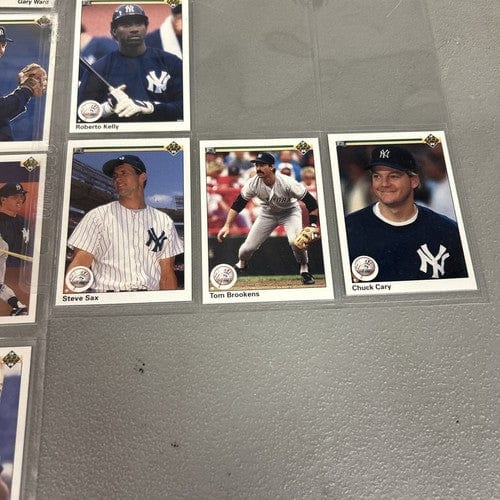 Cheap Sneaks Footwear/Sports Cards Baseball Card NY Yankees 1989, 1990, 1991, 1992 Upper Deck Team Set Builder 72 Cards