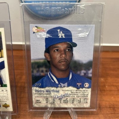 Cheap Sneaks Footwear/Sports Cards Baseball Card Pedro Martinez(RC) 92 Upper Deck #324, Ramon Martinez(RC) 89 Score #63