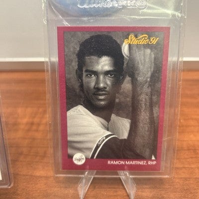 Cheap Sneaks Footwear/Sports Cards Baseball Card Ramon Martinez (RC)1989 Upper Deck #18 90 Upper Deck#675,91 Studio #18