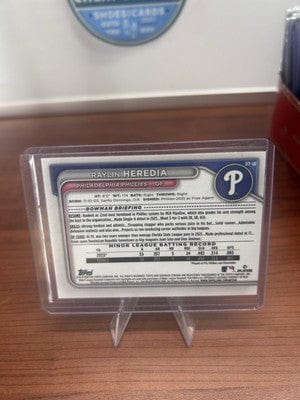 Cheap Sneaks Footwear/Sports Cards Baseball Card RAYLIN HEREDIA 2024 Bowman Chrome 1st Prospect Phillies LUNAR GLOW REF