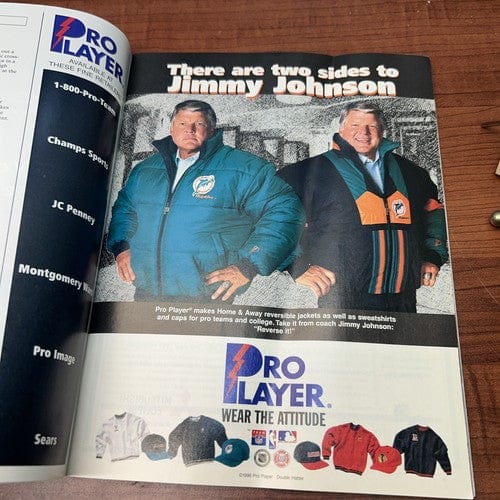 Cheap Sneaks Footwear/Sports Cards Baseball Card Sports Illustrated Nov. 4 1996 Mag.“A Fall Classic” NY Yankees Gir