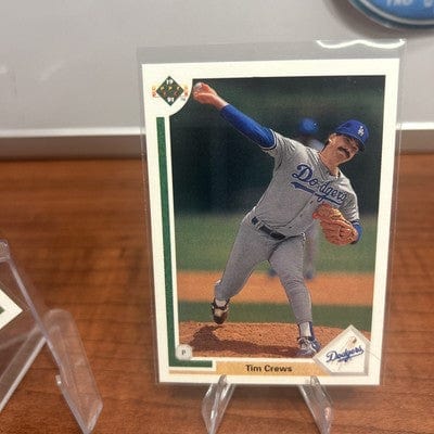 Cheap Sneaks Footwear/Sports Cards Baseball Card Tim Crews 1990 Upper Deck #670 91 Upper Deck Los Angeles Dodgers Baseb
