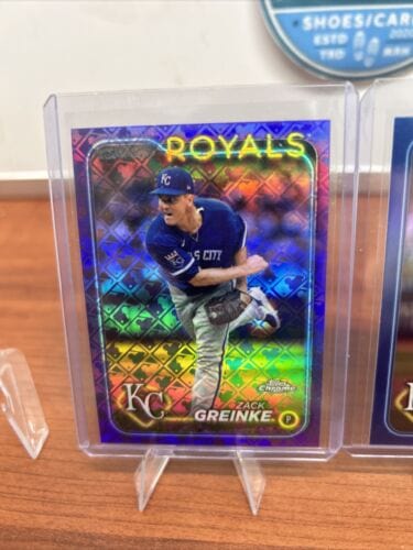 Cheap Sneaks Footwear/Sports Cards Baseball Card Zack Greinke 2024 Topps Chrome Purple Logofractor /250, Blue Refractor