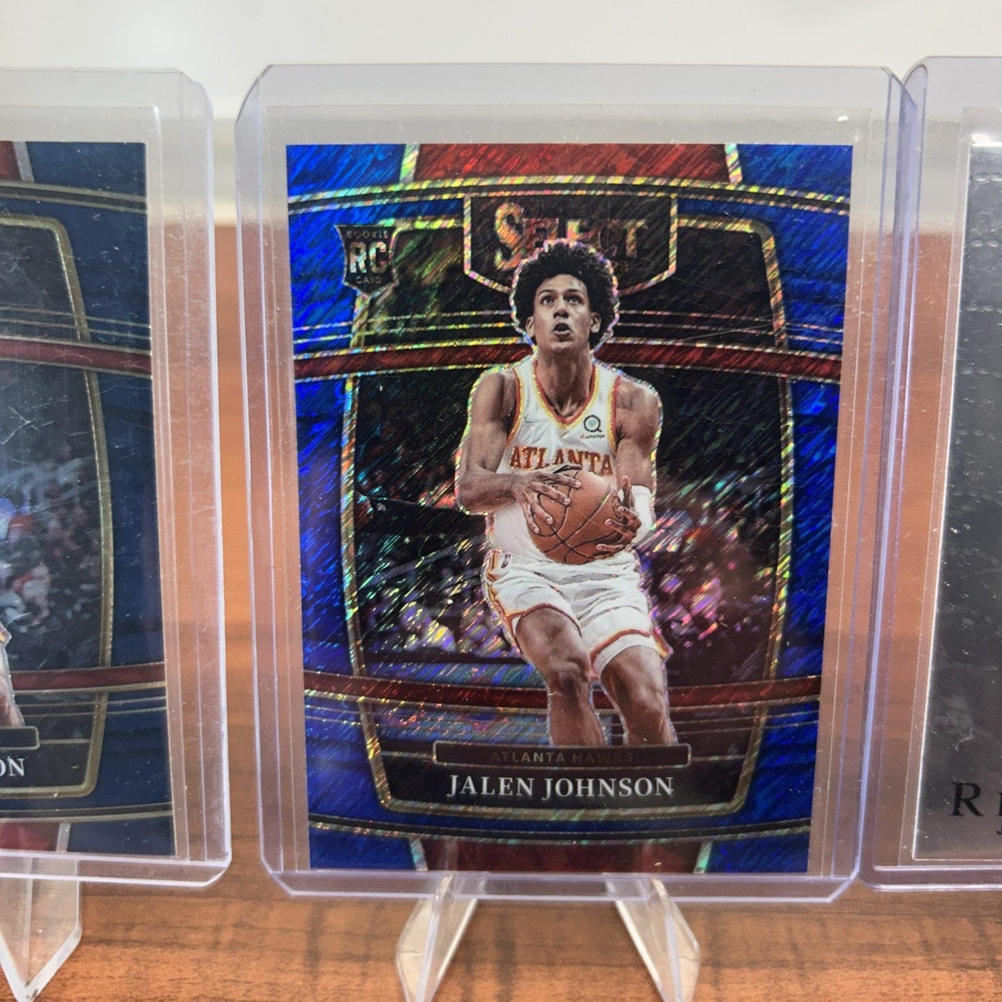 Cheap Sneaks Footwear/Sports Cards Basketball Card 2021-22 Panini Select Concourse Blue Shimmer Prizm #17 Jalen Johnson (