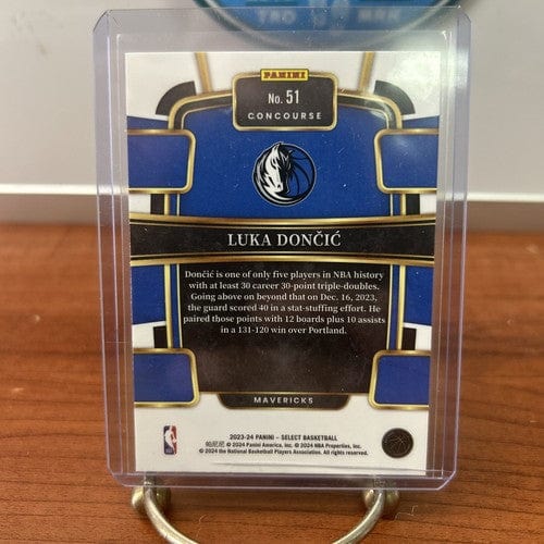 Cheap Sneaks Footwear/Sports Cards Basketball Card 2023-24 Panini Select Luka Doncic #51 Blue Concourse Base Dallas Maver
