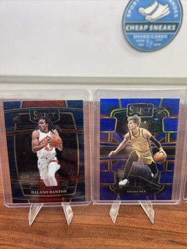 Cheap Sneaks Footwear/Sports Cards Basketball Card Toronto Raptor 5 Card NBA Lot Scottie Barnes RC 22 Panini Select, Grad