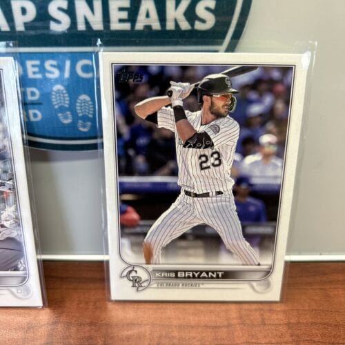 Cheap Sneaks Footwear/Sports Cards Kris Bryant SP Image Variation 2 Card Lot 2022 Topps Update #US301 C.