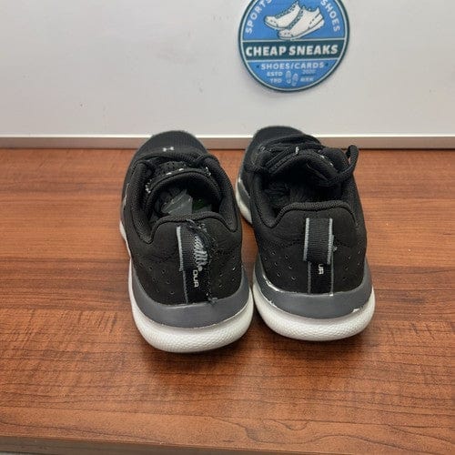 Cheap Sneaks Footwear/Sports Cards Running Shoe Under Armor Assert Boys/Mens Size 6Y Black/Gray/Silver