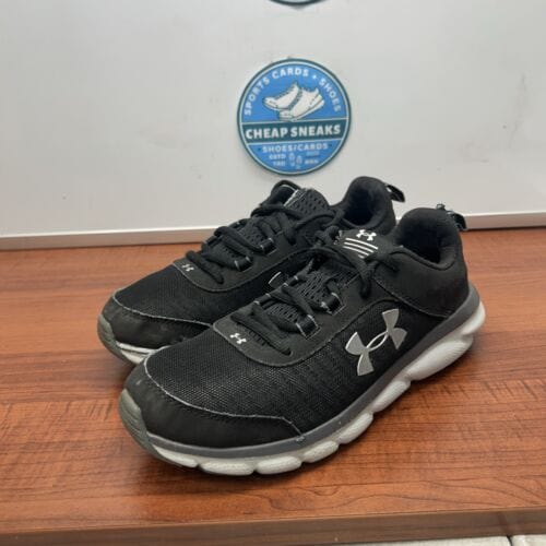 Cheap Sneaks Footwear/Sports Cards Running Shoe Under Armor Assert Boys/Mens Size 6Y Black/Gray/Silver
