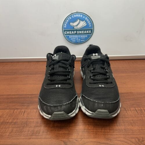 Cheap Sneaks Footwear/Sports Cards Running Shoe Under Armor Assert Boys/Mens Size 6Y Black/Gray/Silver