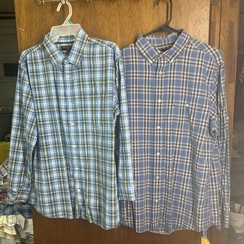 Cheap Sneaks Footwear/Sports Cards Shirts Men (2) Banana Republic (L) Men’s Button Down Shirts Standard Fit