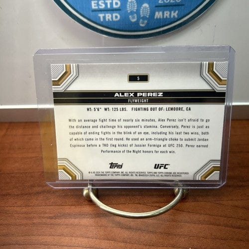 Cheap Sneaks Footwear/Sports Cards UFC Card 2024 Topps Chrome UFC - #5 - Alex Perez