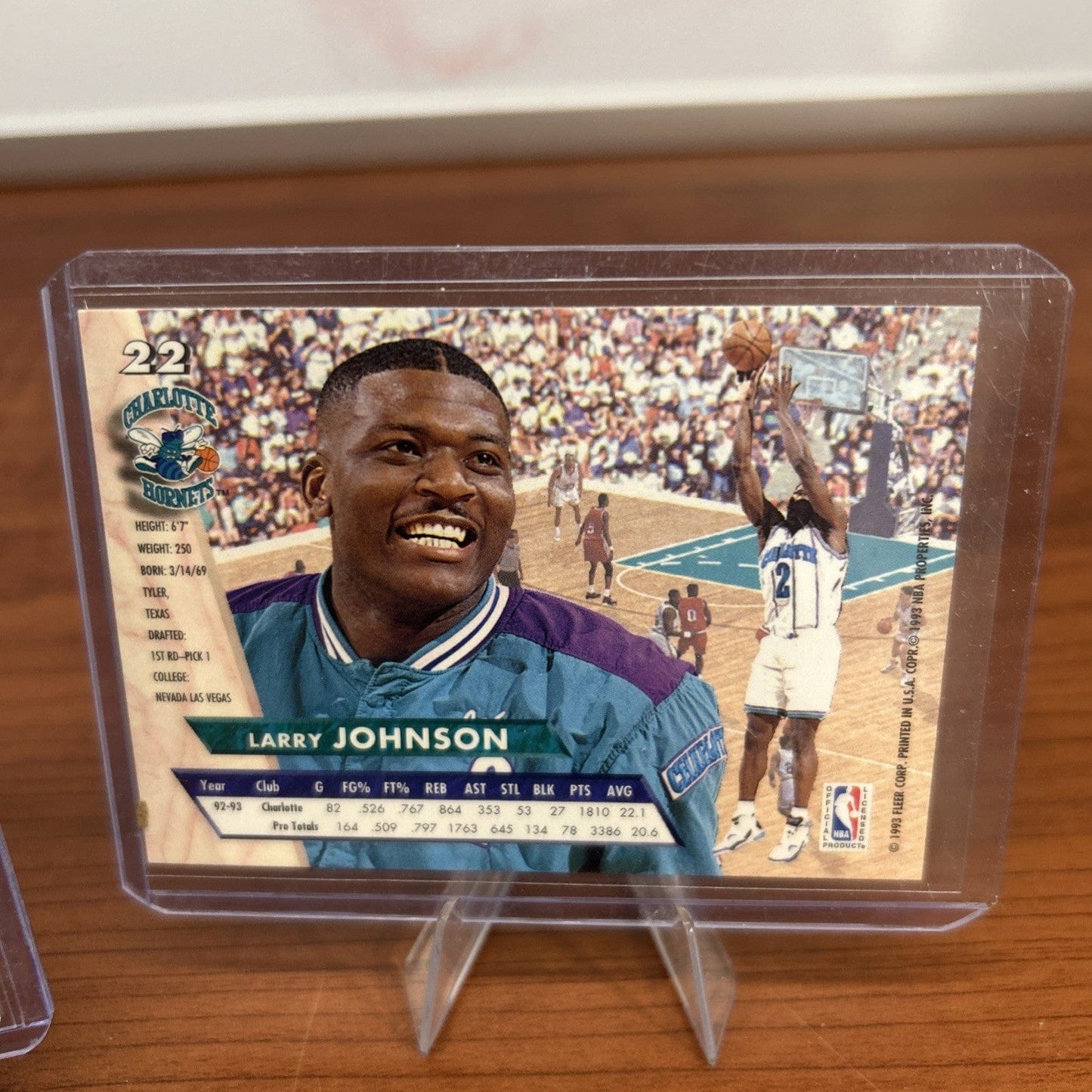 Larry Johnson 2000-01 Stadium Club #27 Hornets, Knicks