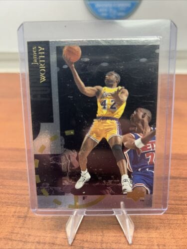 James Worthy 1994-95 Upper Deck Special Edition #SE43 HOF Los Angeles