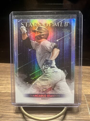 Giancarlo Stanton 2022 Topps Series 2 Stars of the MLB Refractor  Card
