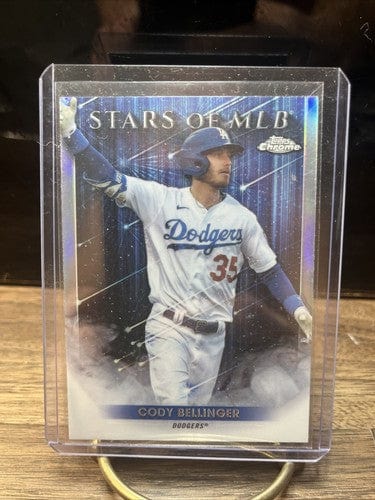 2022 Topps Baseball Series 2 Stars of MLB Chrome Cody Bellinger SMLBC-